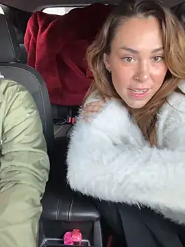 Snapshot of LeaGambit__ chatting on 21, 11, 2025 LeaGambit online show from 21, 11, 2025