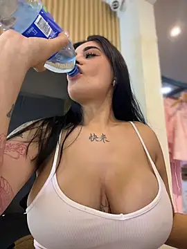 Snapshot of clarachanelricek chatting on 12, 3, 2026 clarachanelricek online show from 12, 3, 2026