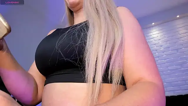 SophieBarnett online show from 23, 1, 2025