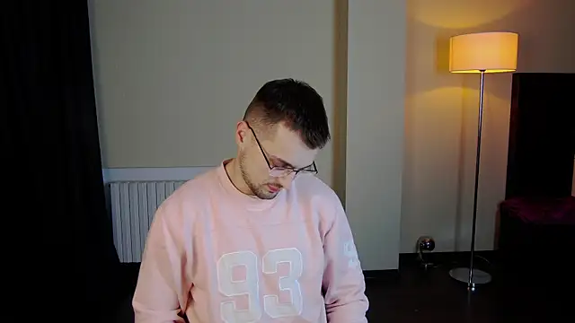 Snapshot of Friend12321 chatting on 9, 3, 2025 Friend12321 online show from 9, 3, 2025