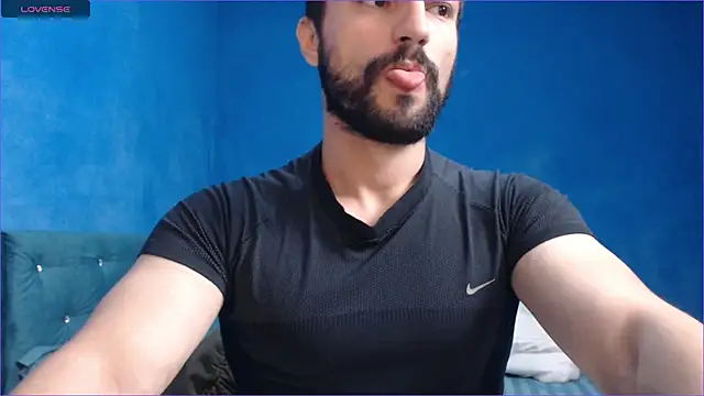 Snapshot of alex_blu chatting on 9, 10, 2025 alex blu online show from 9, 10, 2025