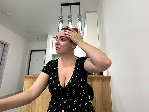 Snapshot of Janeee chatting on 5, 11, 2025 Janeee online show from 5, 11, 2025