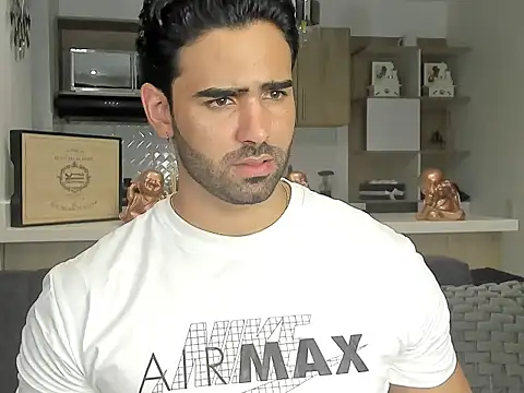 BradleySmithx online show from 24, 1, 2025
