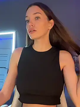 julia fly online show from 20, 12, 2024