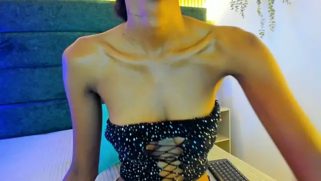 AntonellaaHot online show from 10, 1, 2025