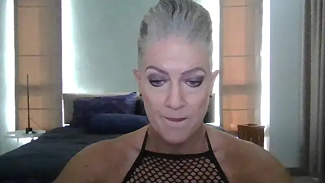 Snapshot of Devon2020 chatting on 14, 11, 2025 Devon2020 online show from 14, 11, 2025