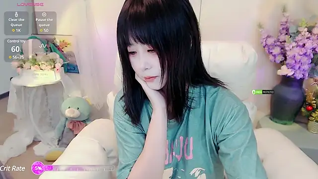 Snapshot of yoyoyo_99 chatting on 15, 2, 2025 yoyoyo 99 online show from 15, 2, 2025