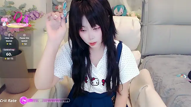 Snapshot of yoyoyo_99 chatting on 10, 9, 2025 yoyoyo 99 online show from 10, 9, 2025