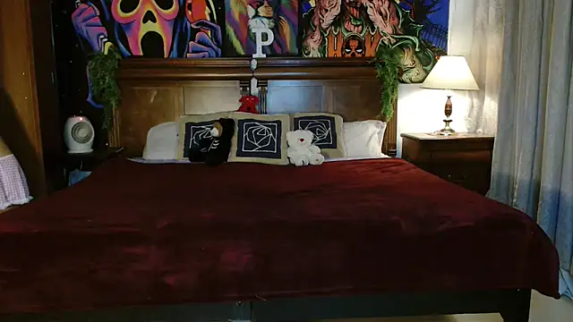 Snapshot of MINI_Petite chatting on 8, 1, 2025 MINI Petite online show from 8, 1, 2025