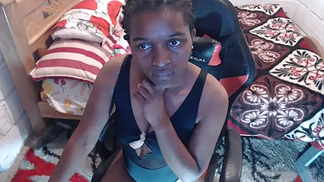 sexyjustin202 online show from 5, 12, 2024