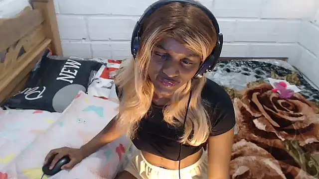 sexyjustin202 online show from 11, 3, 2025