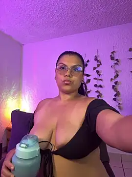 kittylu   online show from 24, 9, 2025