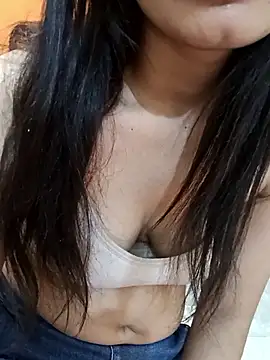 Snapshot of CuteSarikaLIVE chatting on 18, 2, 2026 CuteSarikaLIVE online show from 18, 2, 2026