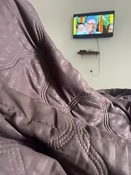 raguram143 online show from 5, 11, 2025