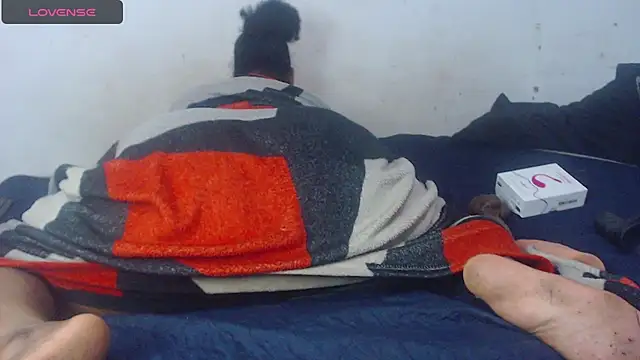 Snapshot of Sexy_night_bm chatting on 26, 10, 2025 Sexy night bm online show from 26, 10, 2025