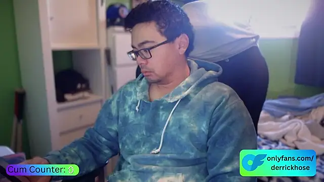 Snapshot of DerrickHose chatting on 16, 11, 2025 DerrickHose online show from 16, 11, 2025