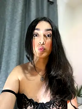Snapshot of MiahWindsor chatting on 19, 10, 2025 MiahWindsor online show from 19, 10, 2025