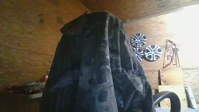 Snapshot of hardcok4u2abuse40 chatting on 28, 1, 2025 hardcok4u2abuse40 online show from 28, 1, 2025