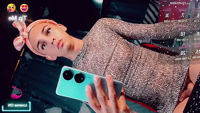 CharlotteBigCock online show from 26, 9, 2025