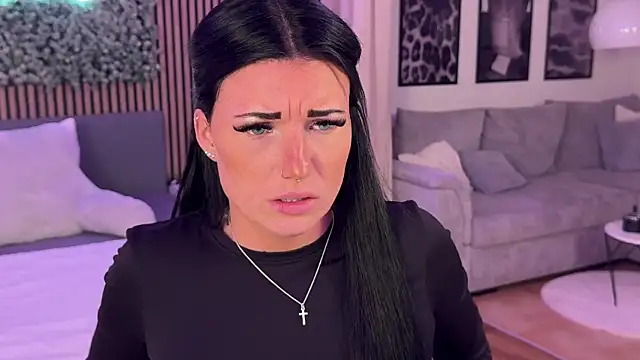 Snapshot of LizaRoxx chatting on 9, 2, 2026 LizaRoxx online show from 9, 2, 2026