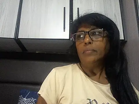 Snapshot of MsAttitude chatting on 13, 10, 2025 MsAttitude online show from 13, 10, 2025