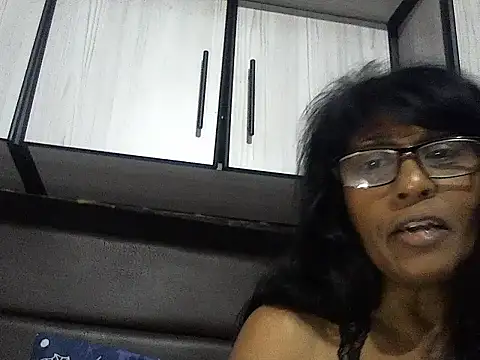 Snapshot of MsAttitude chatting on 14, 10, 2025 MsAttitude online show from 14, 10, 2025