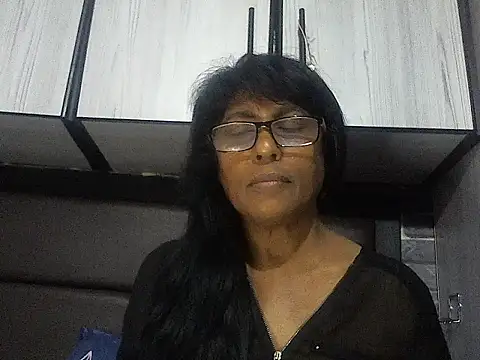 Snapshot of MsAttitude chatting on 17, 11, 2025 MsAttitude online show from 17, 11, 2025