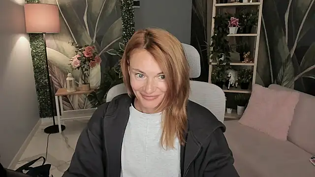 MistyBarnes online show from 14, 9, 2025