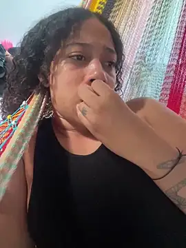 Snapshot of Miley_and_Vash chatting on 17, 1, 2025 Miley and Vash online show from 17, 1, 2025