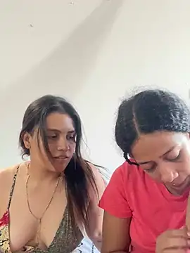 Snapshot of Miley_and_Vash chatting on 20, 1, 2025 Miley and Vash online show from 20, 1, 2025