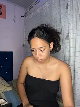 Snapshot of Miley_and_Vash chatting on 22, 10, 2025 Miley and Vash online show from 22, 10, 2025