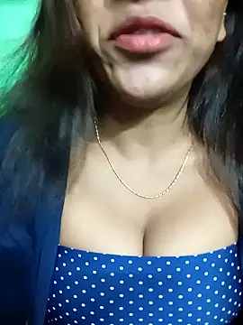 Snapshot of ANGEL_QUEEN09 chatting on 4, 1, 2025 ANGEL QUEEN09 online show from 4, 1, 2025