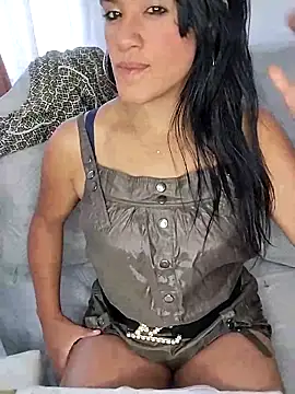 zhayra rose online show from 14, 2, 2025