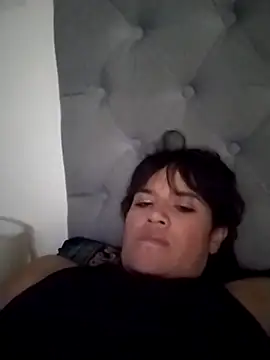 zhayra rose online show from 3, 3, 2025