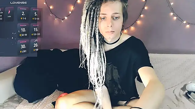 Snapshot of Littlepinkcat chatting on 8, 3, 2025 Littlepinkcat online show from 8, 3, 2025