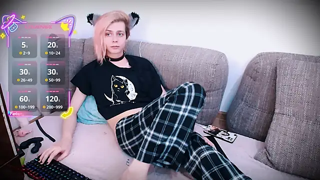 Snapshot of Littlepinkcat chatting on 30, 10, 2025 Littlepinkcat online show from 30, 10, 2025