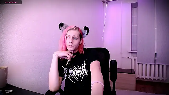 Snapshot of Littlepinkcat chatting on 6, 2, 2026 Littlepinkcat online show from 6, 2, 2026