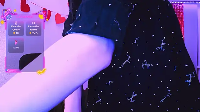 Snapshot of Littlepinkcat chatting on 12, 2, 2026 Littlepinkcat online show from 12, 2, 2026