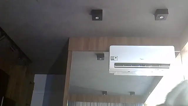 Skinny-Kitten online show from 17, 1, 2026