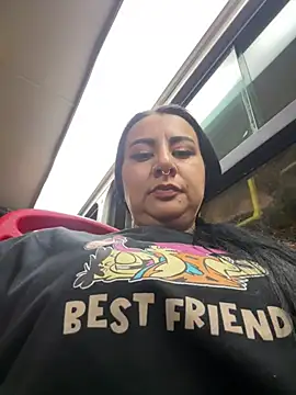 Abril Luv online show from 28, 2, 2026