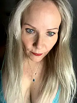 Sexual Lovable Doll online show from 20, 10, 2025