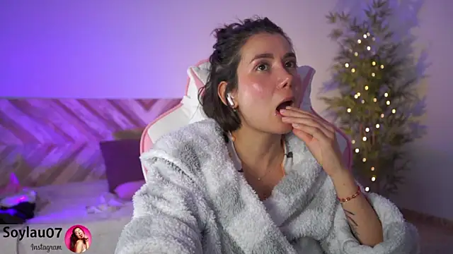 Snapshot of imjess01 chatting on 6, 12, 2024 imjess01 online show from 6, 12, 2024