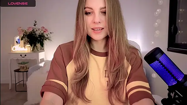 Snapshot of ImKeira chatting on 13, 2, 2025 ImKeira online show from 13, 2, 2025