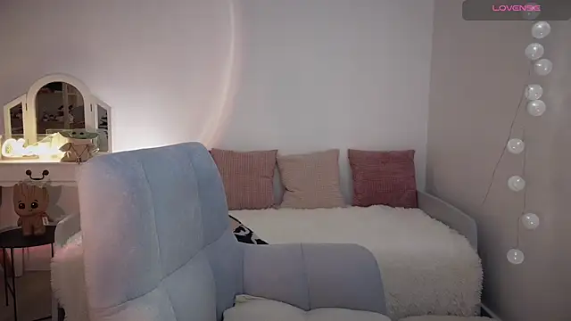 Snapshot of ImKeira chatting on 4, 10, 2025 ImKeira online show from 4, 10, 2025