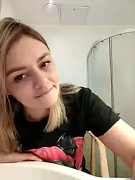 KrissSexi online show from 14, 2, 2025