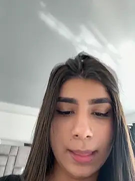 Snapshot of ZiaCalifa chatting on 19, 10, 2025 ZiaCalifa online show from 19, 10, 2025