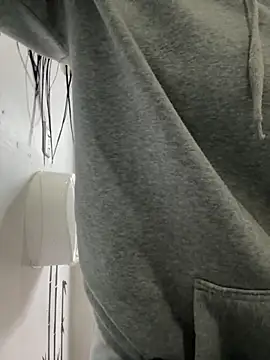 Snapshot of ZiaCalifa chatting on 19, 11, 2025 ZiaCalifa online show from 19, 11, 2025