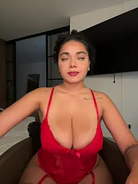 Mariecurl online show from 14, 2, 2025