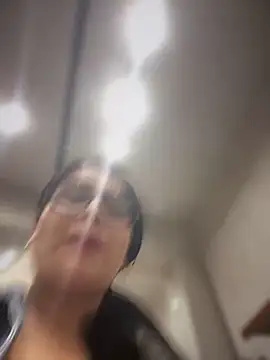 Insane Issa online show from 20, 2, 2025