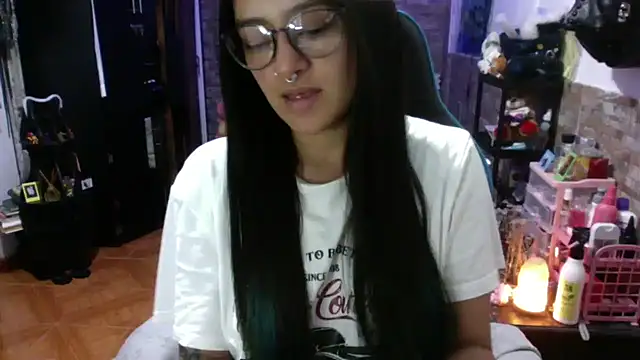 AngelaQueen  online show from 12, 3, 2026